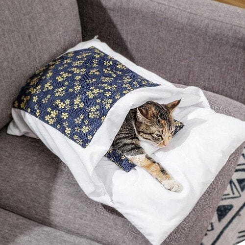 Calming Cat Cave Sleeping Bag - Image 4